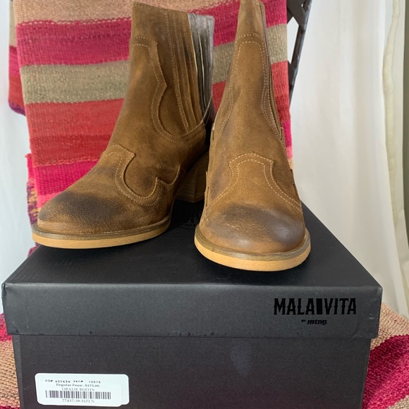 Sundance Brown & Metallic suede boots - Picture 3 of 9